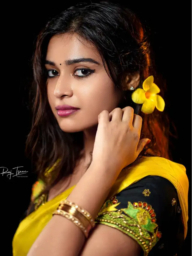 Dharsha Gupta bikini hot pics