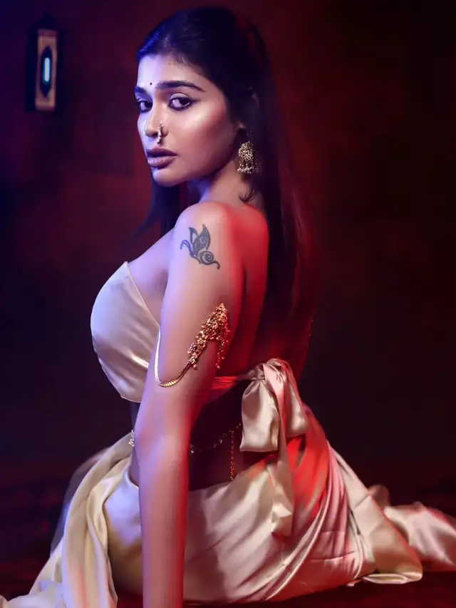 Dharsha Gupta family pics