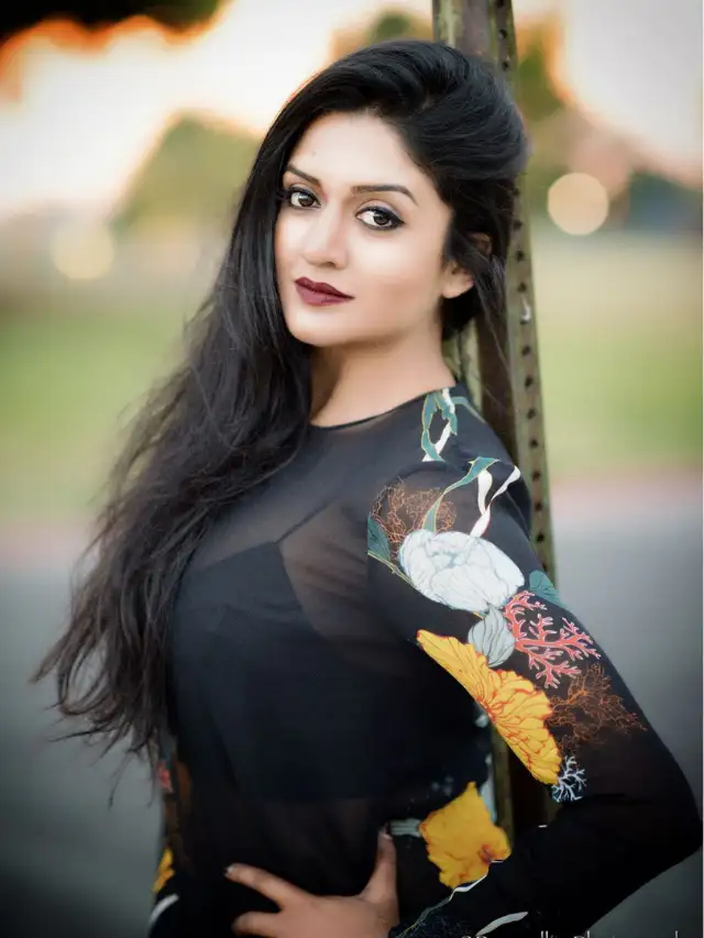 Vimala Raman gown pics