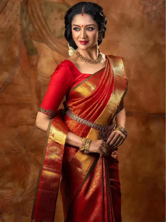 smiling pics of Vimala Raman